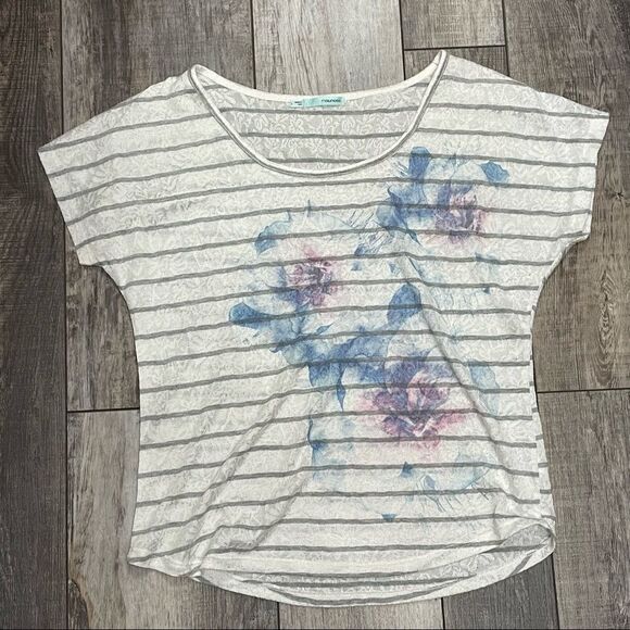 Maurices Floral and Striped Short Sleeve Blouse White With Gray Stripes large - Picture 8 of 11